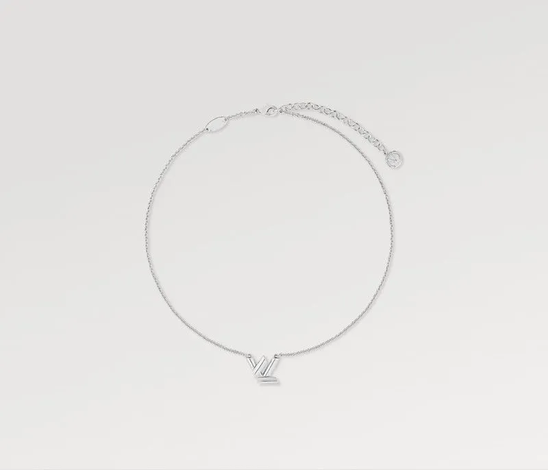 With BOX Never Fade Luxury Necklace Silver Gold Stainless Steel Flower Choker Pendant Necklace Jewelry Accessories Gift Party Wedding Gift