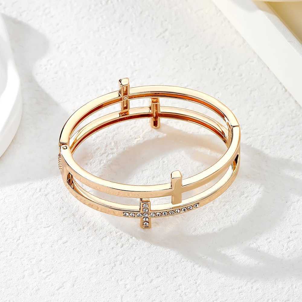 1 Piece of European and American Style Metal Vintage Design Diamond-Encrusted Cross Double-Layer Spring Buckle Ring Jewelry M251220