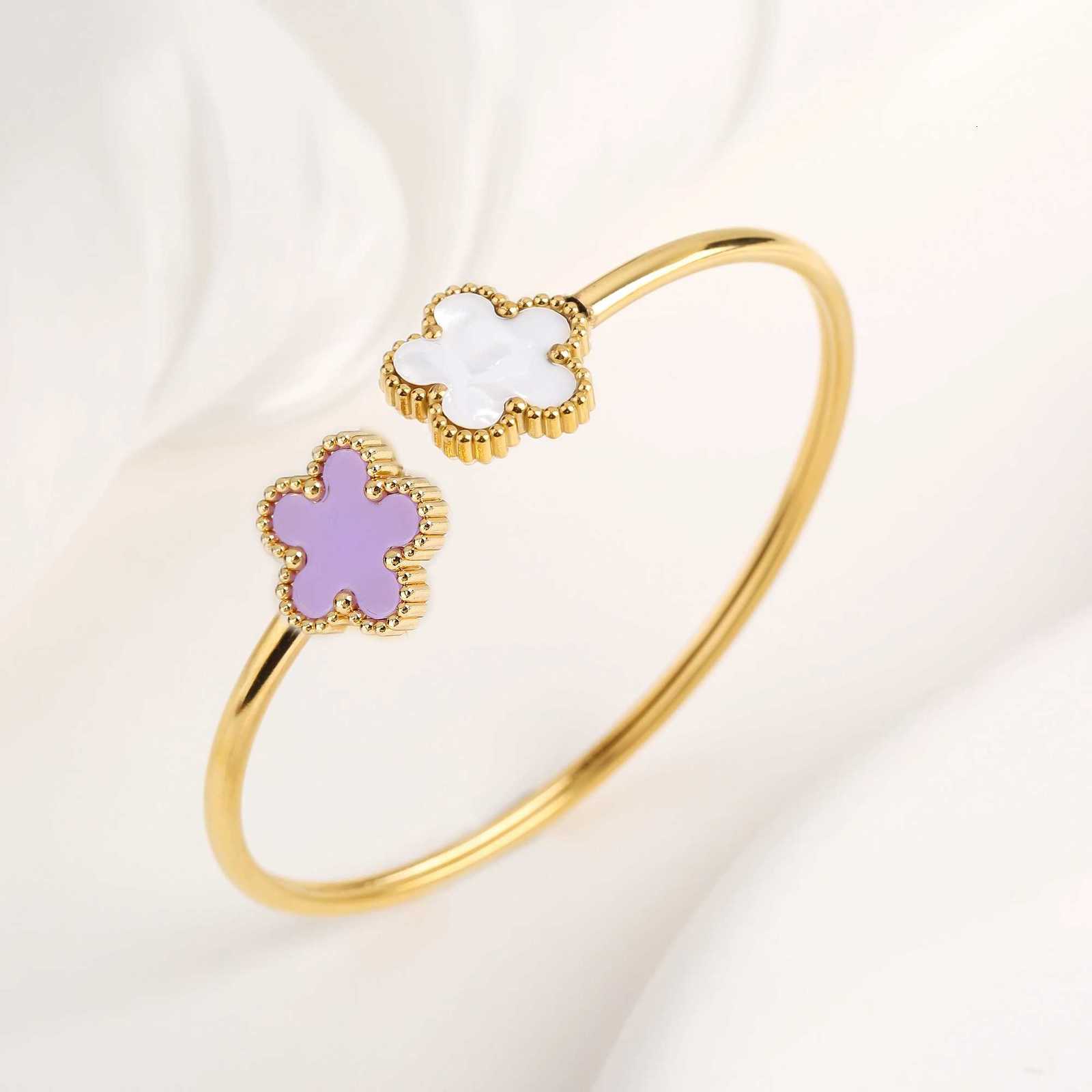 New Creative Stainless Steel Five- Flower Open Bangle Temperament For Woman Party Birthday Jewelry Gift Daily Wear C r M251220