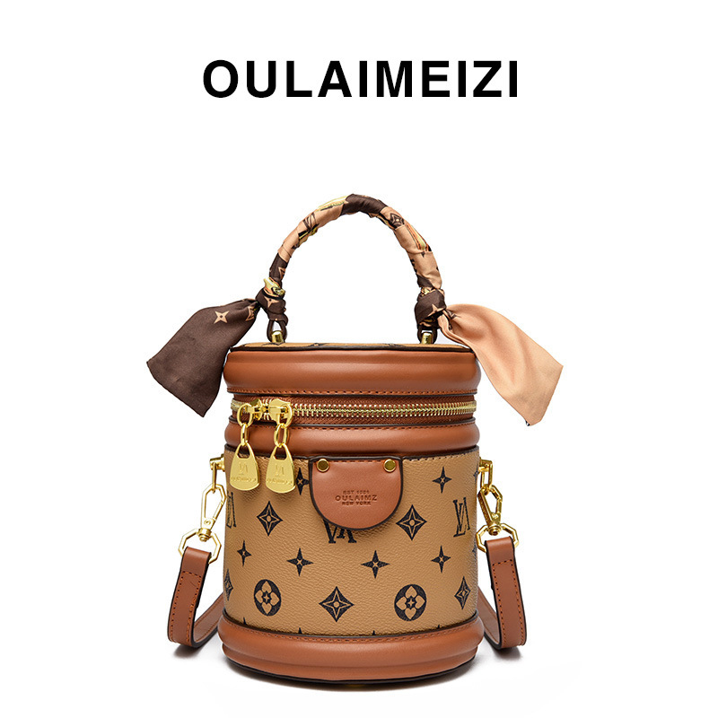 OULAIMEIZI Designer Bag 2025 Classic Printed Fashion Bucket Bag for Women Retro and Versatile Cross body Bag