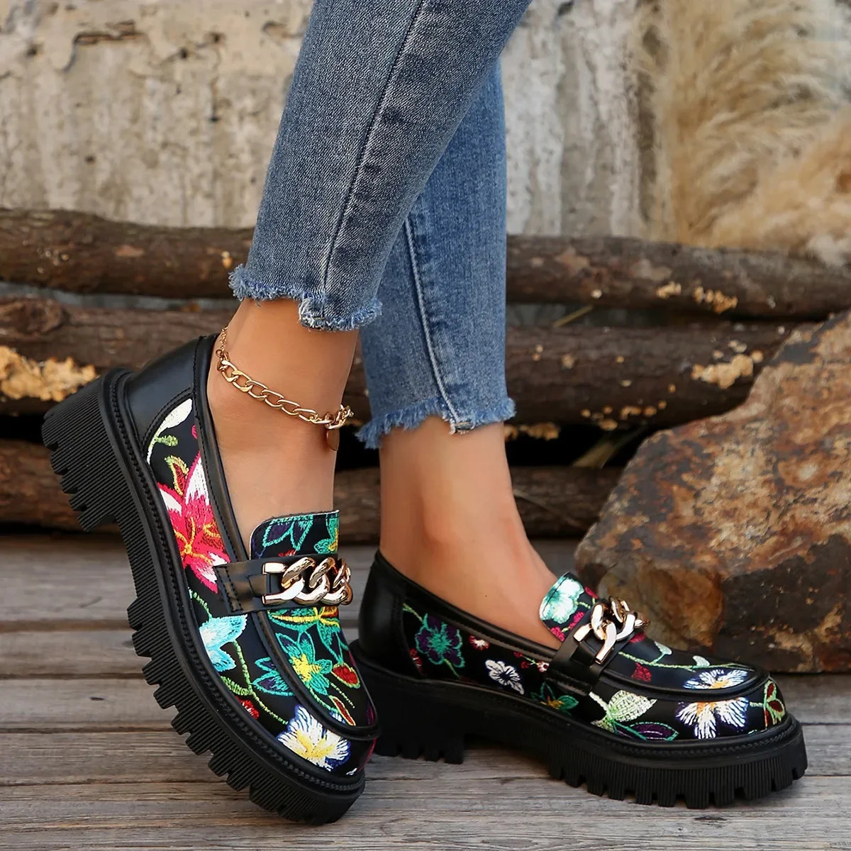 Black Thick Bottom Slip-On Loafers Womens Shoes British Style Summer Arrival Flat Heel round Toe Leather Comfortable Shoes 251219