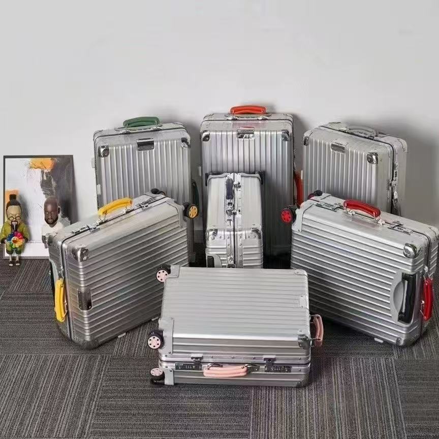 Designer style travel suitcase with classic colored leather handle 972 retro style contrasting aluminum magnesium alloy metal luggage