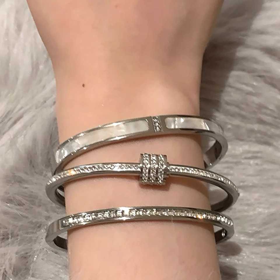 ZAKOL 3pcs Classic Sparkling Zircon Gypsophila Stainless Steel Set for Women Exquisite Fashion Stackable Jewelry M251220