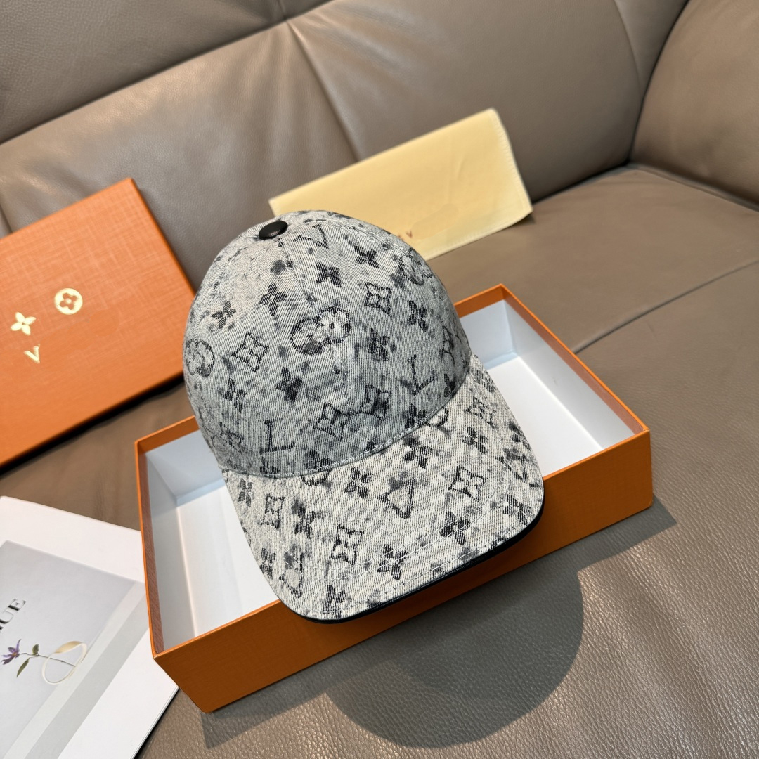 2026 L Designer Luxury Hats - Embroidered Baseball Caps with High-Quality Craftsmanship Suitable for Men & Women