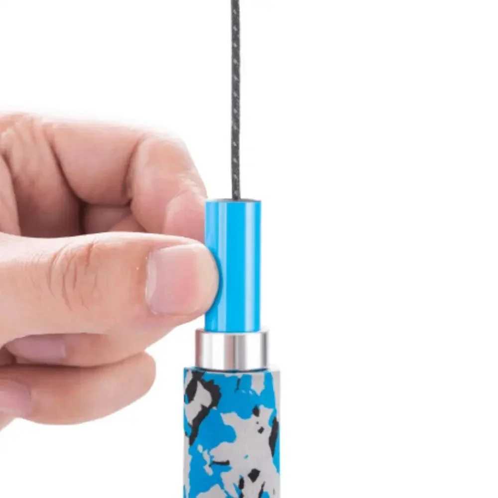 2PCS Carbon Fiber Five Section Folding Hiking Stick Ultra Lightweight Portable Hiking Stick Walking Poles Hiking Accessories G251220