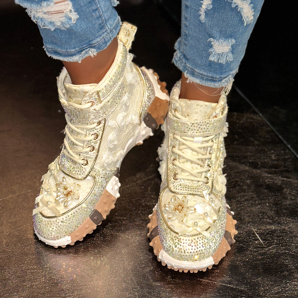 High-top Womens Designer Sneakers Fashion Rhinestone Pearl Luxury Shoes Outdoor Platform Female Sports Shoes Tennis Outdoor Hiking Anti Slip Column Ru