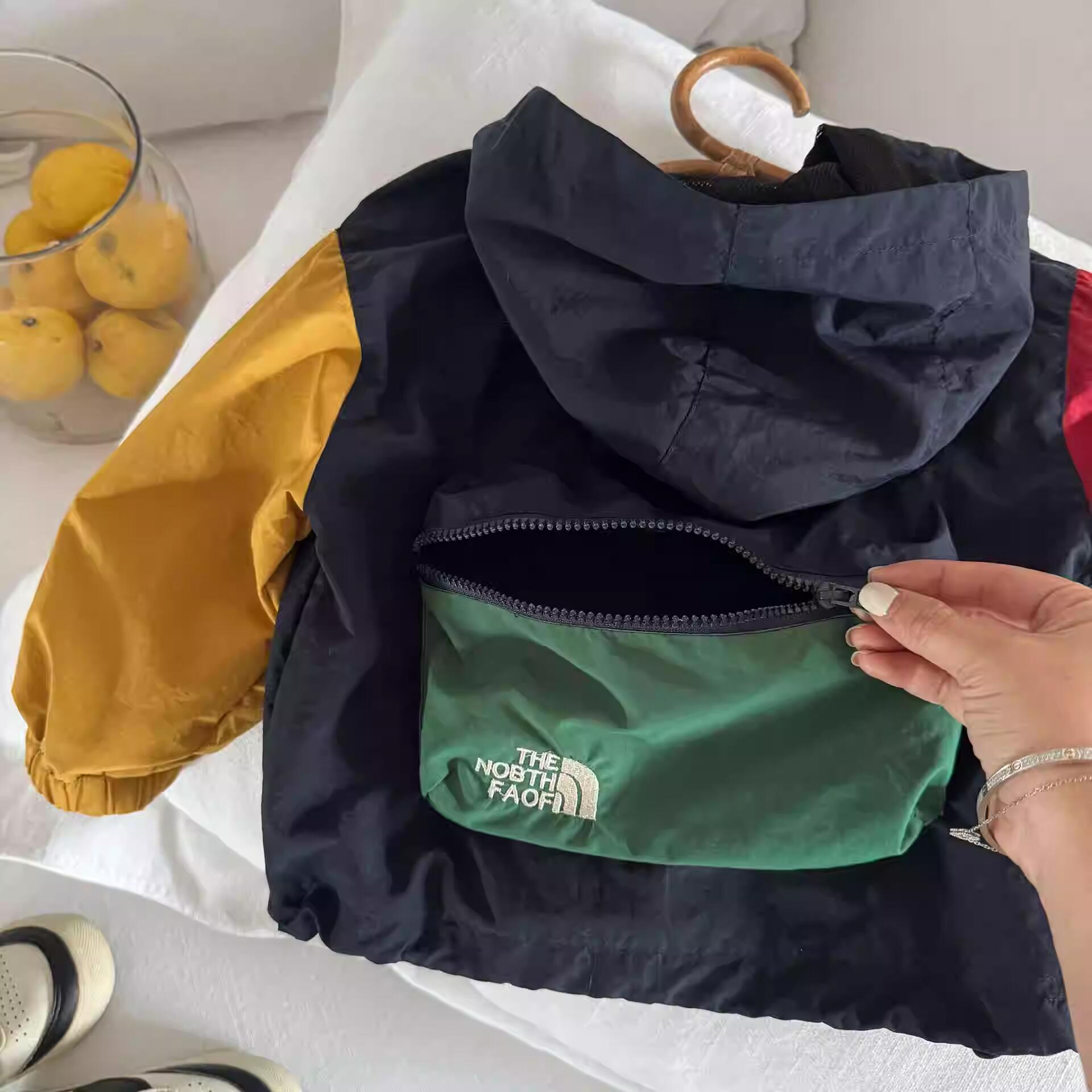 Free Shipping kids jackets designer 2026 Kids Color-Blocked Windbreaker, Hooded Letter Print Jacket for Boys & Girls Spring Autumn Raincoat & Outerwea