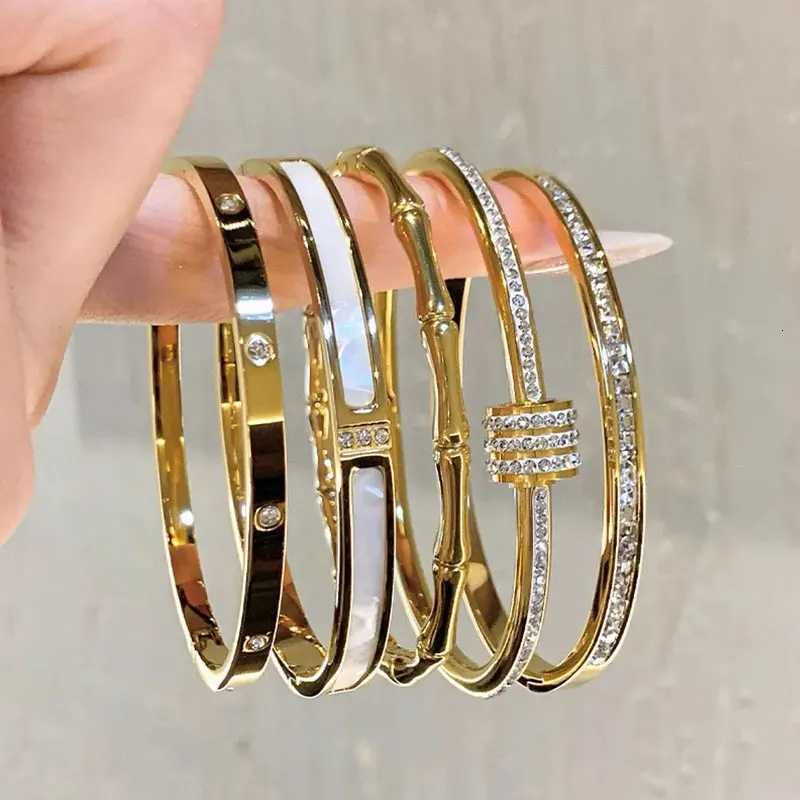 ZAKOL 5-piece Slivery/Golden Stainless Steel Set for Women Fashion Ins Style Stackable Jewelry Birthday Christmas Gift M251220