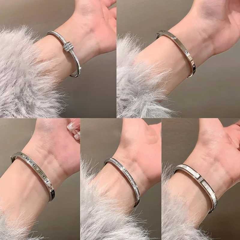 Bangle Stainless Steel for Girls Silver Color Bangles Womens s Waterproof Mothers Day Gift Fashion Jewelry M251220