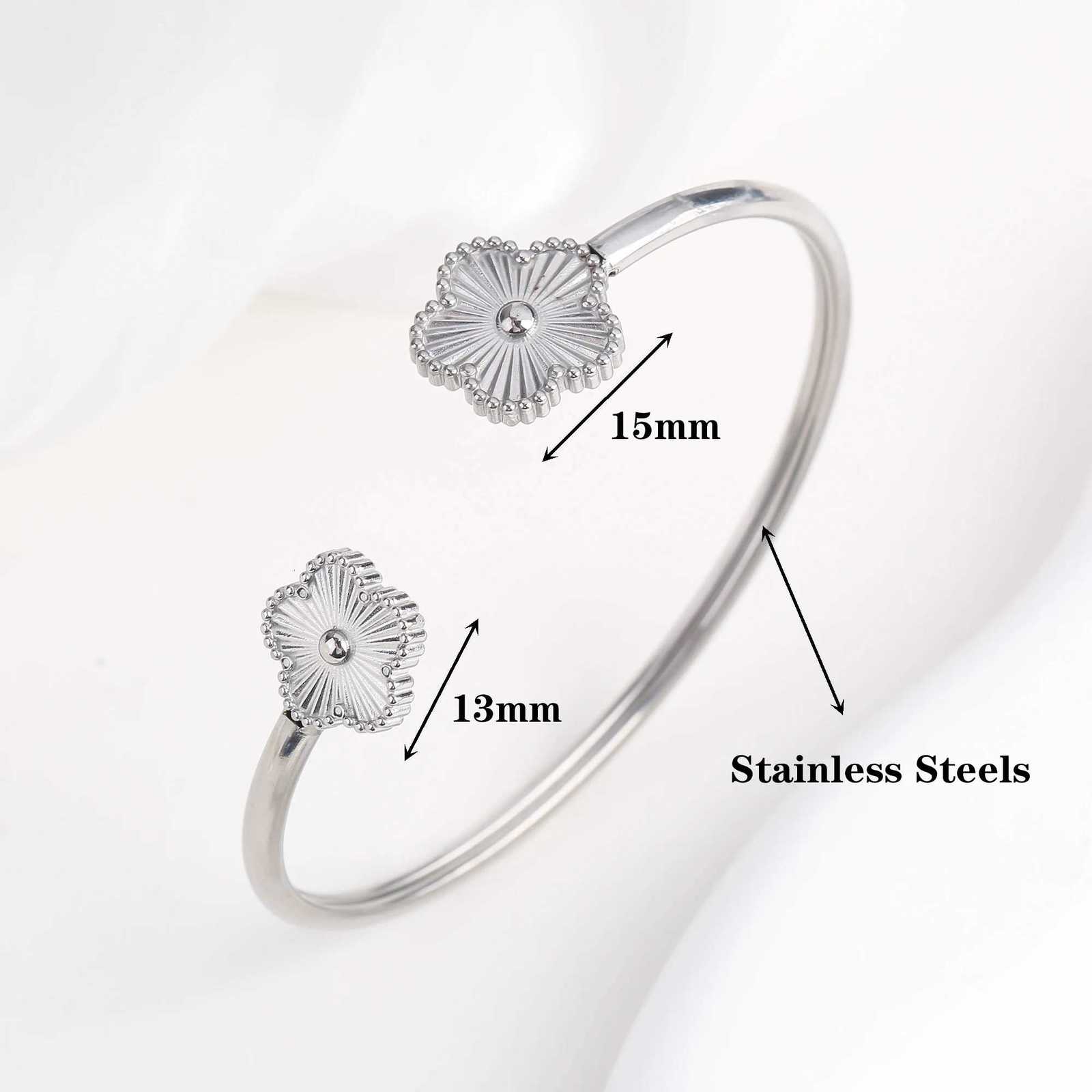 INS Hot Sale Stainless Steel Laser Five Flower Opening Ladies Bangle Classic For Woman Girl C r Jewelry Party Gift 2024 M251220