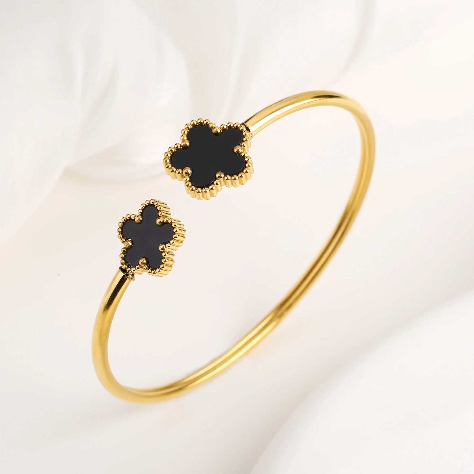 Gold Plated Stainless Steel Botanical Plum Blossom Shell Opening Bangle Classic for Woman Girl High Quality Party Fine Jewelry M251220
