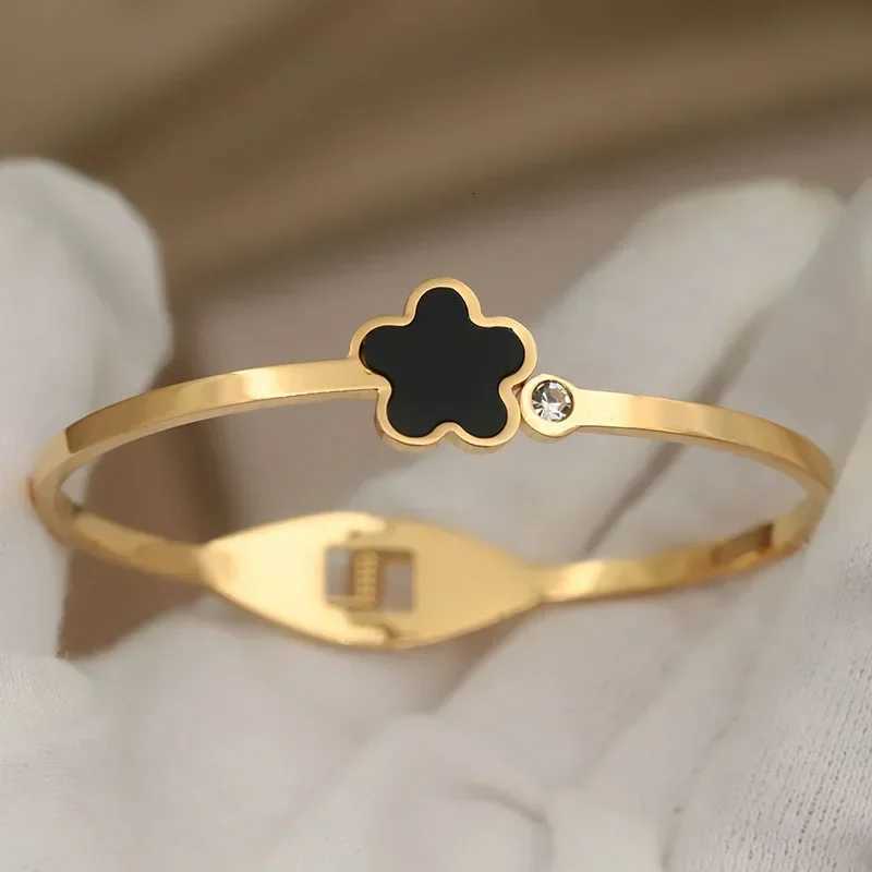 316L Classic Stainless Steel Multicolor Flower Open Bangles for Women Geometric s Rust-proof Wrist Jewelry M251220