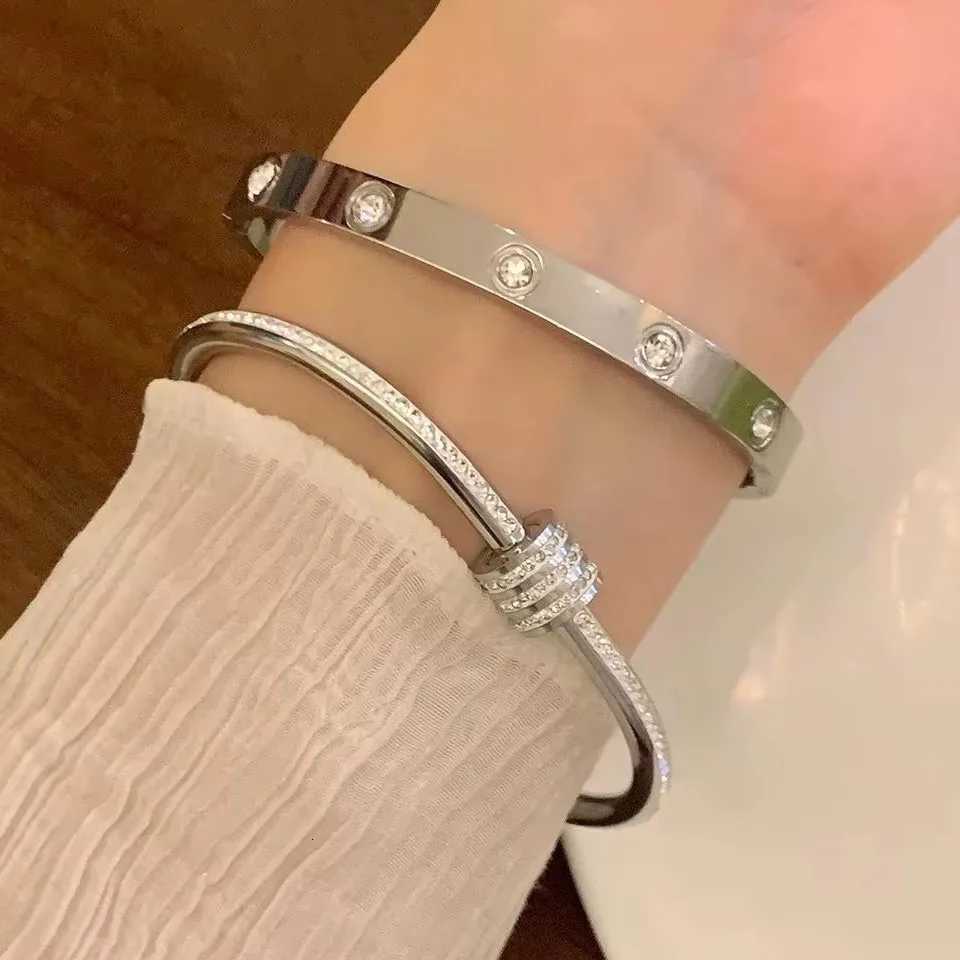 Fashion Waterproof Stainless Steel Zircon Inlaid for Women Exquisite Birthday Gift Jewelry M251220