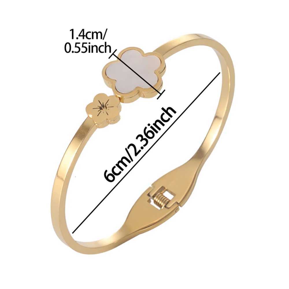 Fashion Cuff Stainless Steel Bangle for Women Accessories Rhinestone Resin Flower Gold Color Bangles Party Jewelry Gift M251220