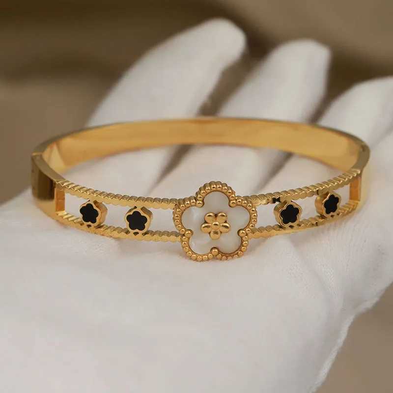 316L Classic Stainless Steel Metal Hollow Flower for Women Elegant Bangles Rust-proof Bangle Wrist Jewelry M251220