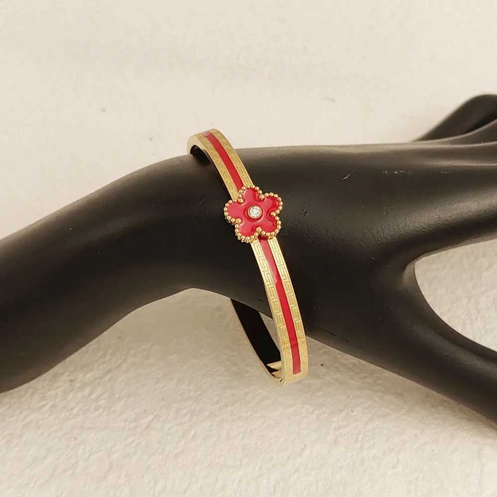 4 Colors Classic Luxury Stainless Steel Five Flower Open Bangle Simple for Woman Girl Party Trend Enamel Jewelry C r M251220