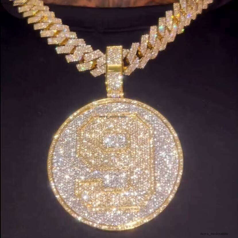 Ice out VVS Moissanite Hiphop with Chain Sterling Sier Iced Out Big Round Charm Shiny Silicon Stone Pendant