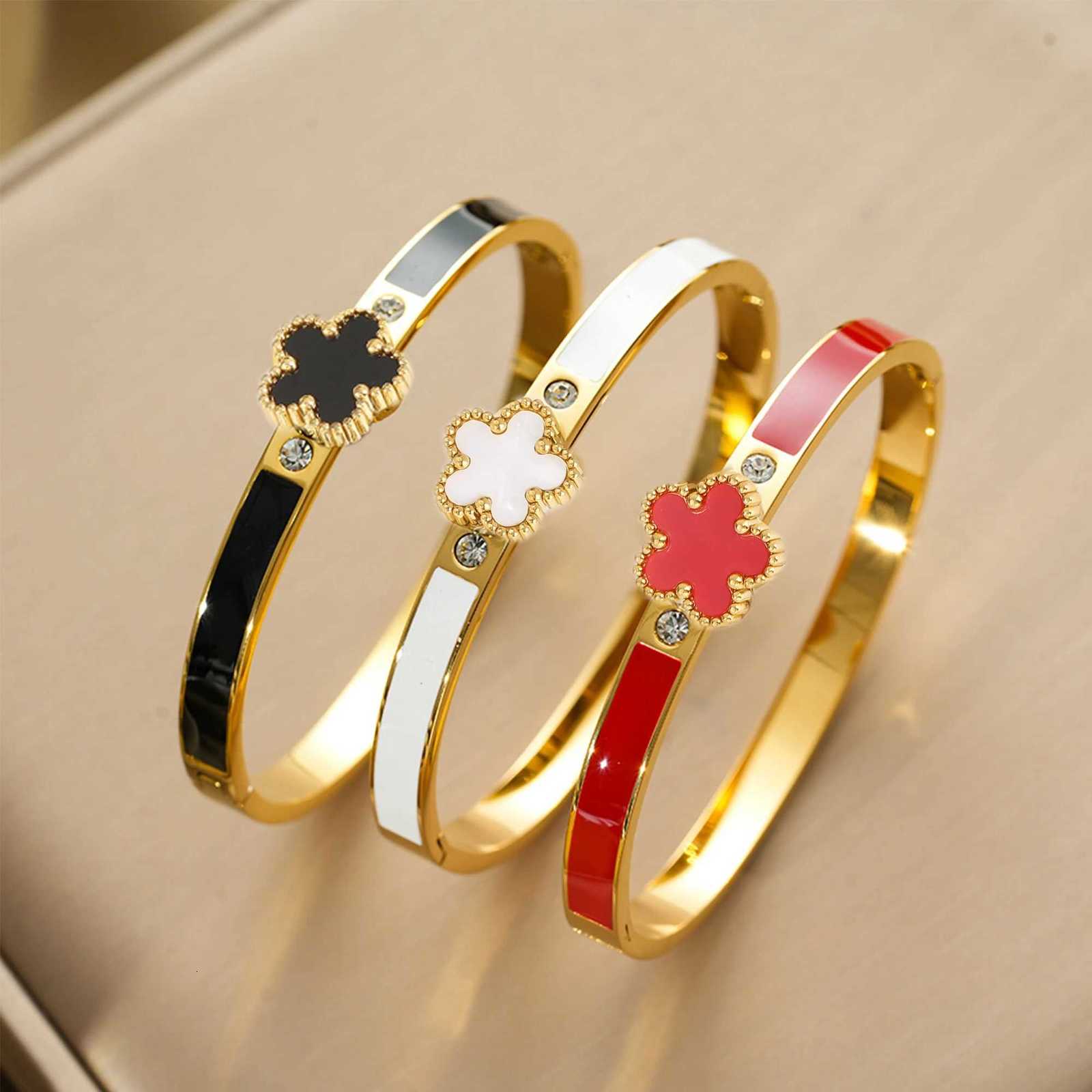 New Trend Stainless Steel Plant Five- Flower Open Bangle Simple For Woman Luxury Party Jewelry Fine Gift Accessories C r M251220