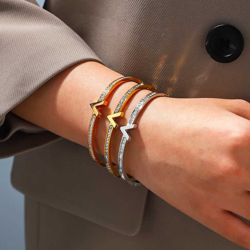1PC Stainless Steel Womens Cuff Bangle V-shaped Single Row Zircon Series Waterproof Wrist Jewelry Accessory Gift M251220