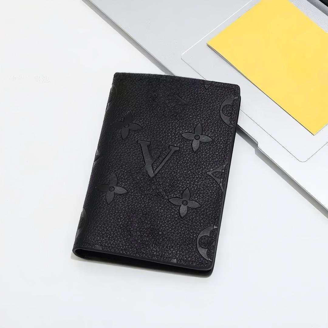 Designer Keychain Wallet Key Chain Hang Bag Charm Keyring Keychains hang Leather Designers Women Men Coin Purse Alloy Pendant Key Ring with box