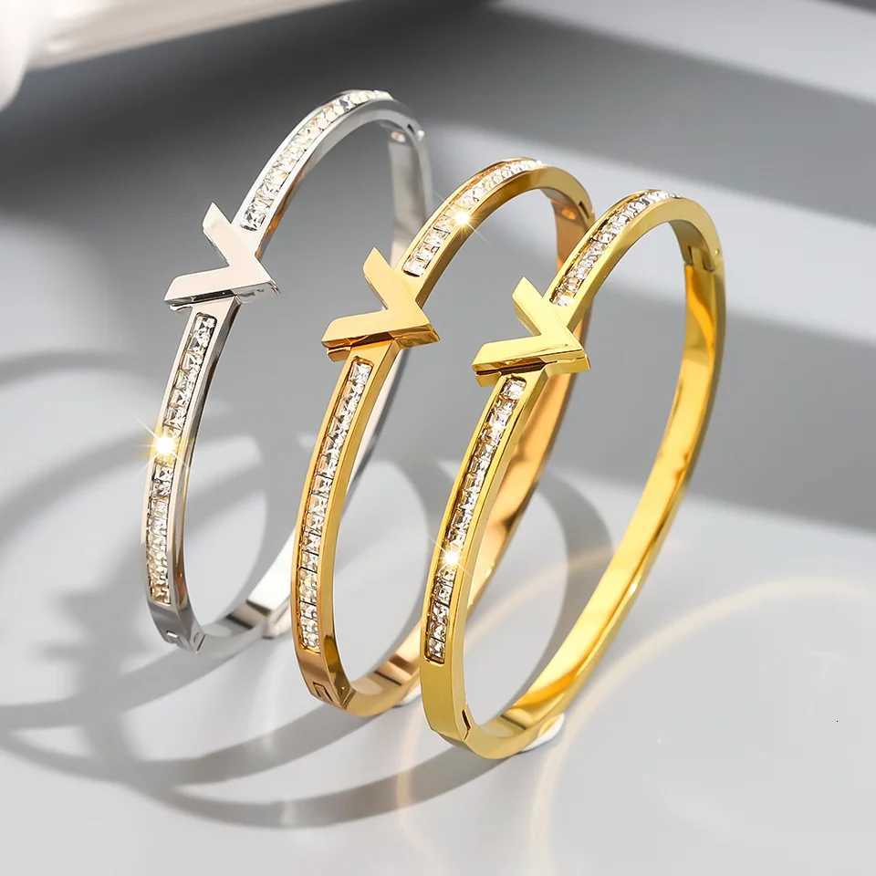 1PC Stainless Steel Womens Cuff Bangle V-shaped Single Row Zircon Series Waterproof Wrist Jewelry Accessory Gift M251220