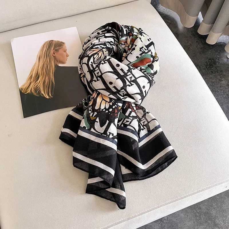 2024 Women Scarf flower print Hijab soft Shawls and Wraps Tessale Female Foulard Designer pashmina Bandana HeadscarfT251220