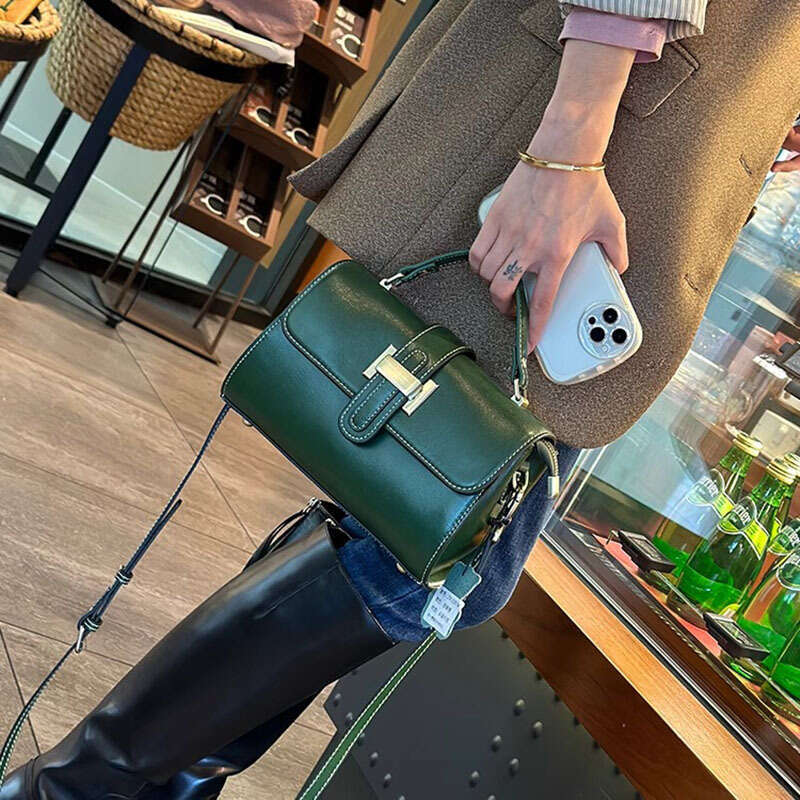 Luxury bag designer bag handbag Hobo women's small square bag 2025 new crossbody armpit bag retro leather light luxury shoulder bag cowhide small