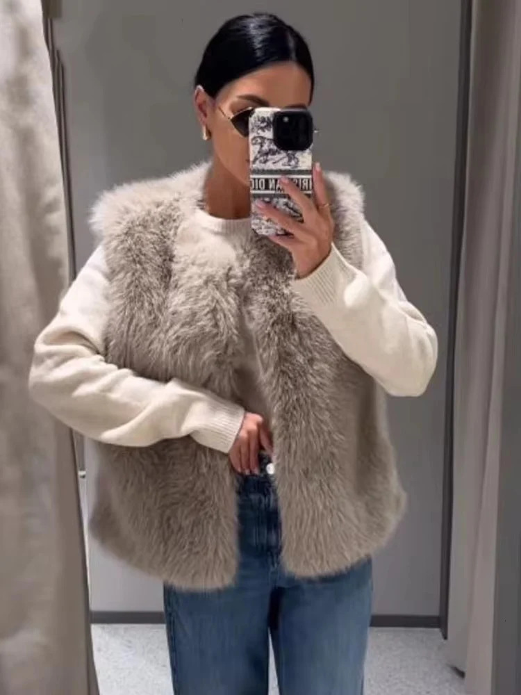 Faux Fur Vests For Women Fashion Fluffy Sleeveless Jackets Female Vest Loose Winter Warm Streetwear Waiscoat Tops 251219