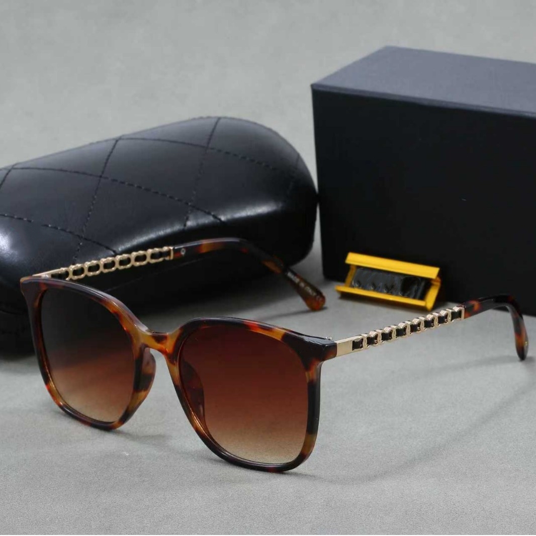 Luxury Sunglasses Women men Classic Beach Shading polarized UV400 protection Glasses With Box Case High Quatity Eyeglasses Z260306