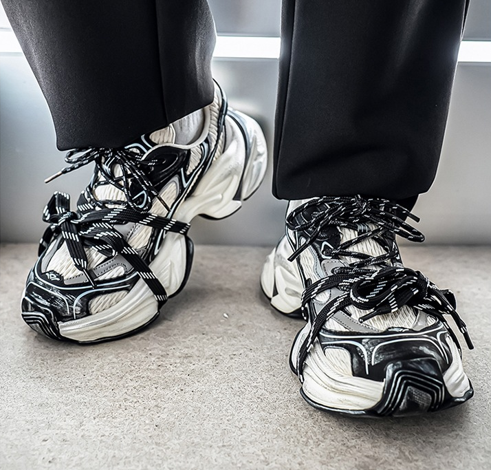 2025 New Men's Shoes Mesh Breathable Casual Sneakers Versatile Platform Sole Heightening Daddy Shoes