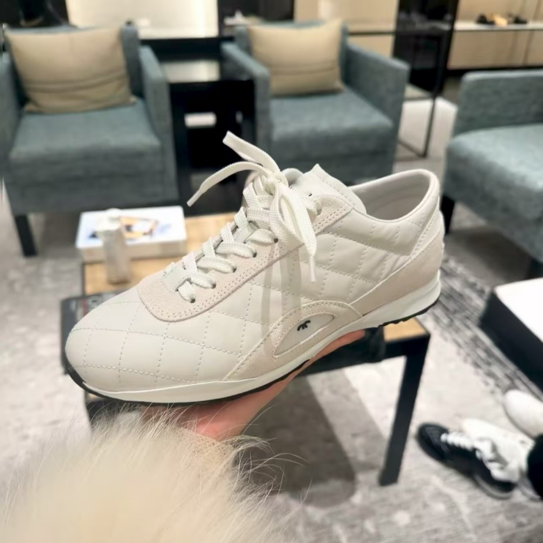 2026 Designer Shoes Luxury Casual Shoes Genuine Leather Women's Herringbone Pattern Sports Shoes Flat Shoes - Outdoor Women's Sports Shoes cc sneakers