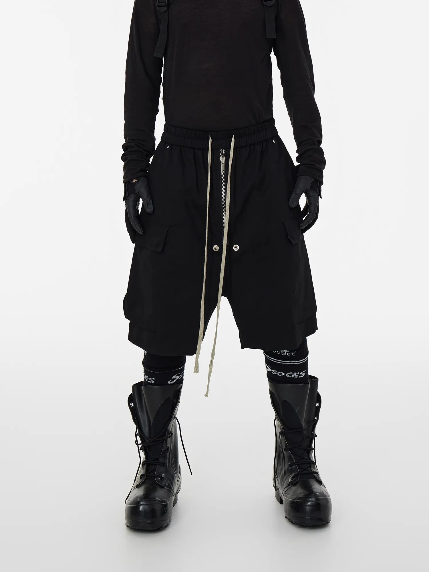 Mauroicardi Spring Summer Cool Handsome Hard Black Cargo Shorts for Men High Waist Drawstring Short Straight Pants Clothes 251219