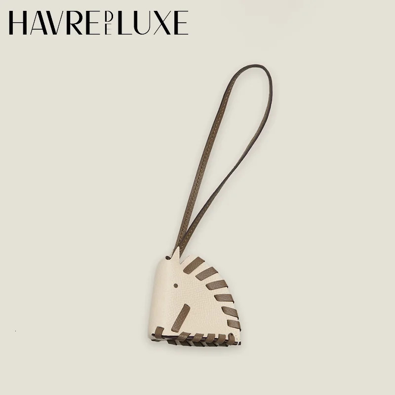 Genuine Leather Woven Horse Head Bag Charm For Women Durable Handmade Imported Light Car Hanging Accessories 251219