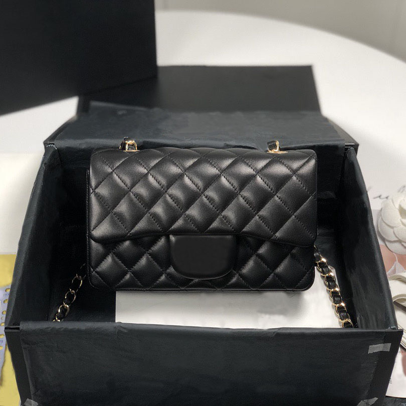 20A high-quality mirror designer luxury shoulder bag mini bag 20cm makeup bag evening bag sheepskin, with box C711