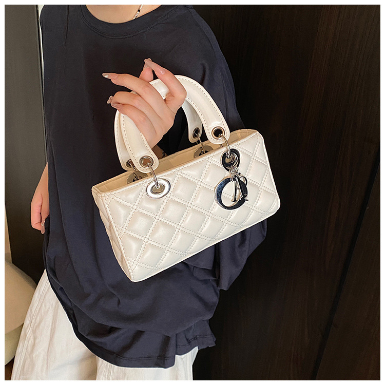 Quilted Small Bag for Women 2025 New Trendy High-Quality Handbag Princess Diana Style Fashionable Versatile Crossbody Bag