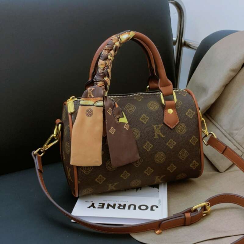 Fashion for Women New Elegant Printed Versatile Fashionable Shoulder Crossbody Bag