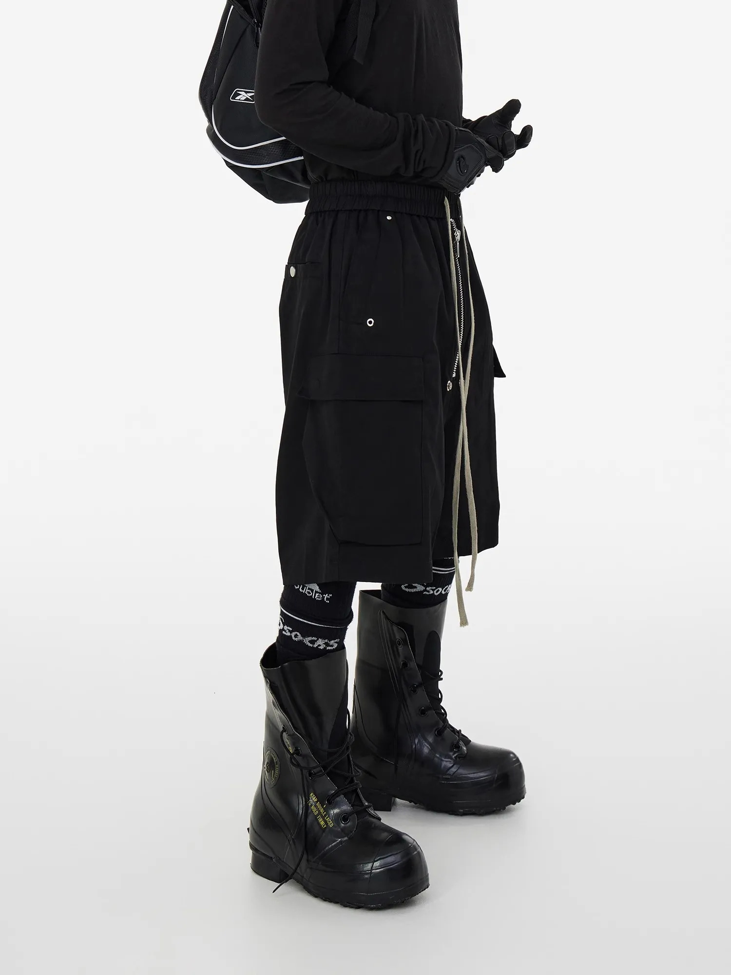 Mauroicardi Spring Summer Cool Handsome Hard Black Cargo Shorts for Men High Waist Drawstring Short Straight Pants Clothes 251219