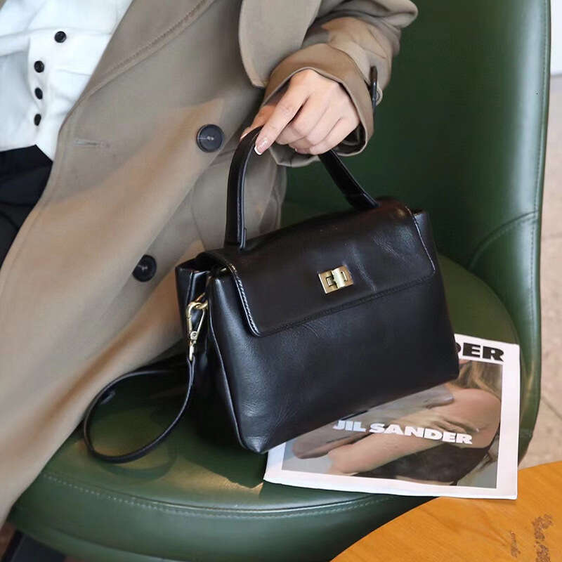 Luxury bag, designer bag, handbag, Hobo women's new versatile and high-end crossbody bag, fashionable commuting shoulder bag, leather single hand