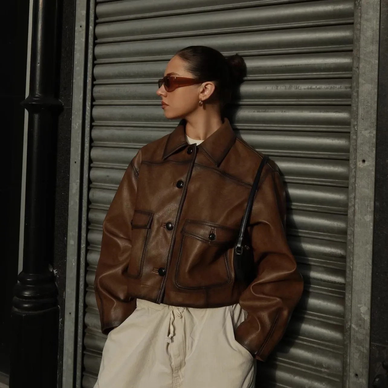 CRKJ PU Biker Jacket For Women Spring Autumn Womens Retro Short Lapel Leather Jacket Casual Solid Color Coats Womens Tops 251219