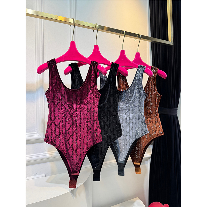 2025 Women's Jumpsuits New Fashion Luxury Women's Sleeveless V-neck Knit Pullover Women Velvet Diamond Elegant Casual Bodysuit