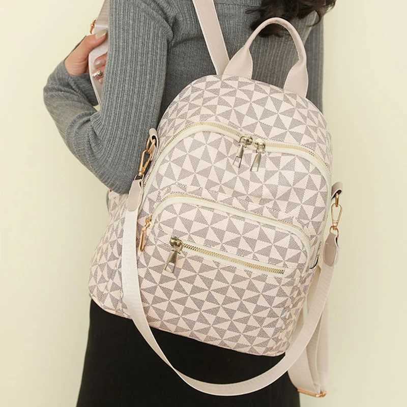 Neutral style backpack for men and women with a golden drawstring design suitable for travel tourism students and schoolbagsM251222