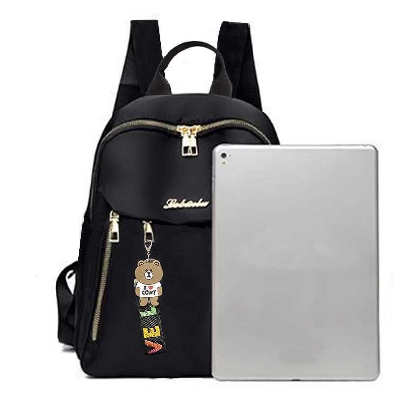 Womens large capacity backpack made of durable fabric with a zipper closure suitable for traveling parties and shoppingM251222