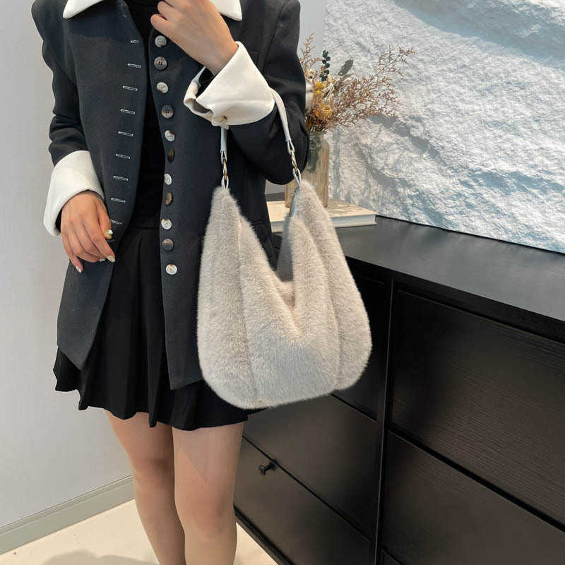 2024 Autumn-Winter New Style Fur-Robust Small-Scale Design Fur-Feather Underarm Women's Bag Shoulder Bag Cross-border Trendy Dumpling Bag K251222