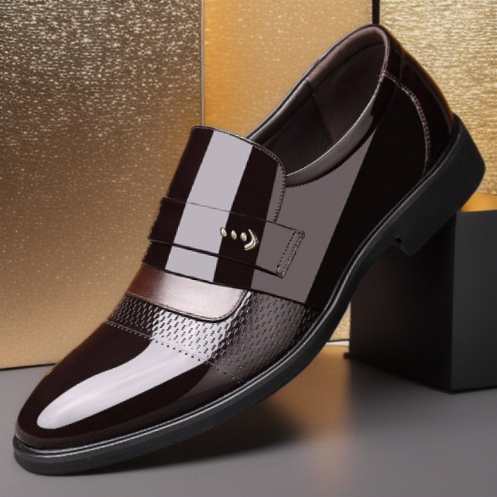 Mens Leather Shoes Retro Carved Lace-up Brogue Oxford Wedding Men Dress Shoes Male Formal Business Gentleman Office Shoes 250730