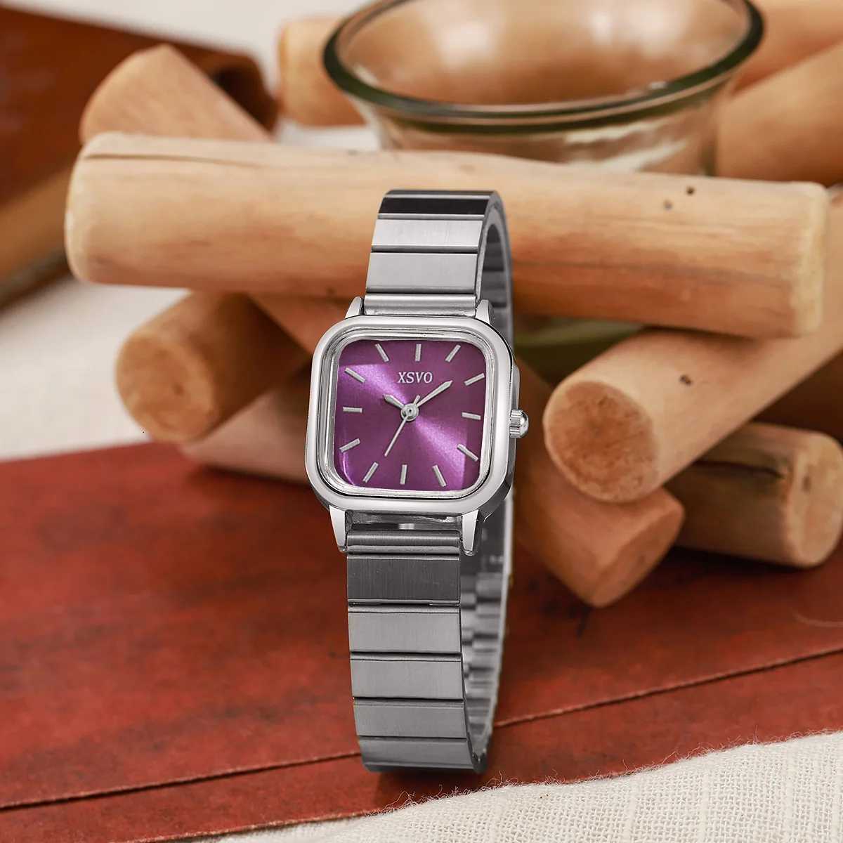 Fashionable Simple Tren Light Luxury Square Steel Band Wens Quartz Set of 3 Suitable for Thanksgiving and C M251222