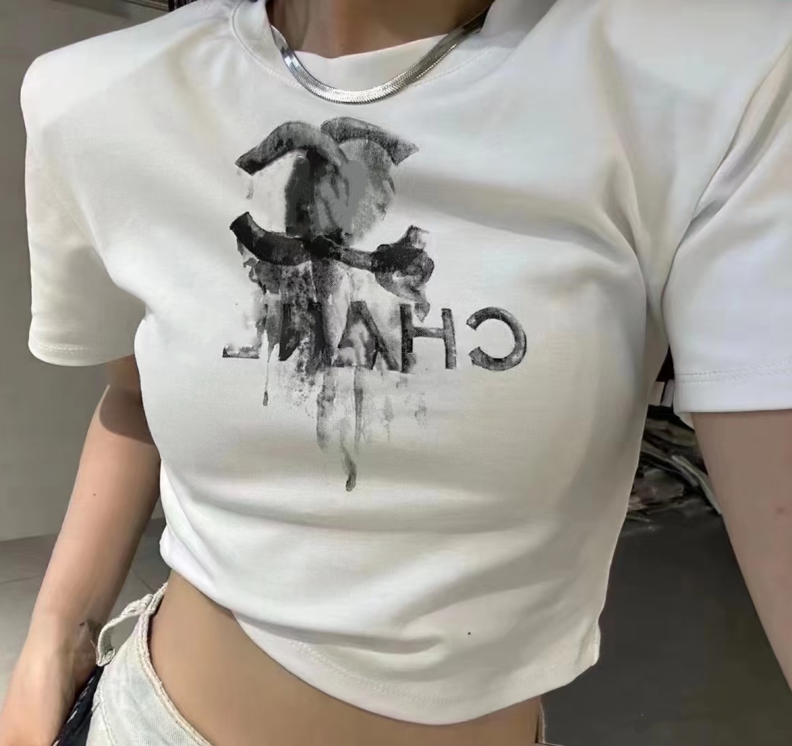 Womens t shirt designer tshirt 2026 new spring Fitted Short sleeve crop top Elegant Womens Clothing Cropped Tee by Parisian Brand for Summer Wear Slim Fit Short T-shirt