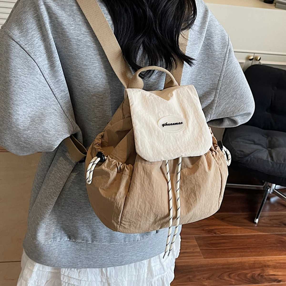 Japanese-Style Washed Canvas Vintage Small Backpack for Female College Students Trendy Casual Versatile Mini Hiking Backpack for Commuting Work and Tr