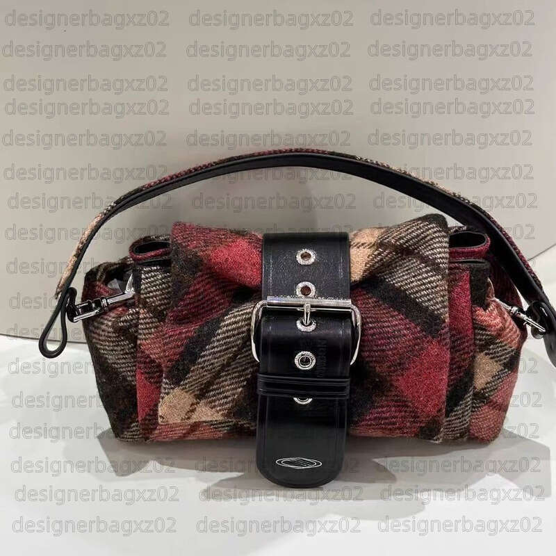 Viviane Weswood Designer Bag Saturn Bag Retro Bag Vivenes Vivenes Purse Wallet Vintage Pleated Bag For Women Sweet Cool Style Bowknot Shoulder Underarm Tote Bag