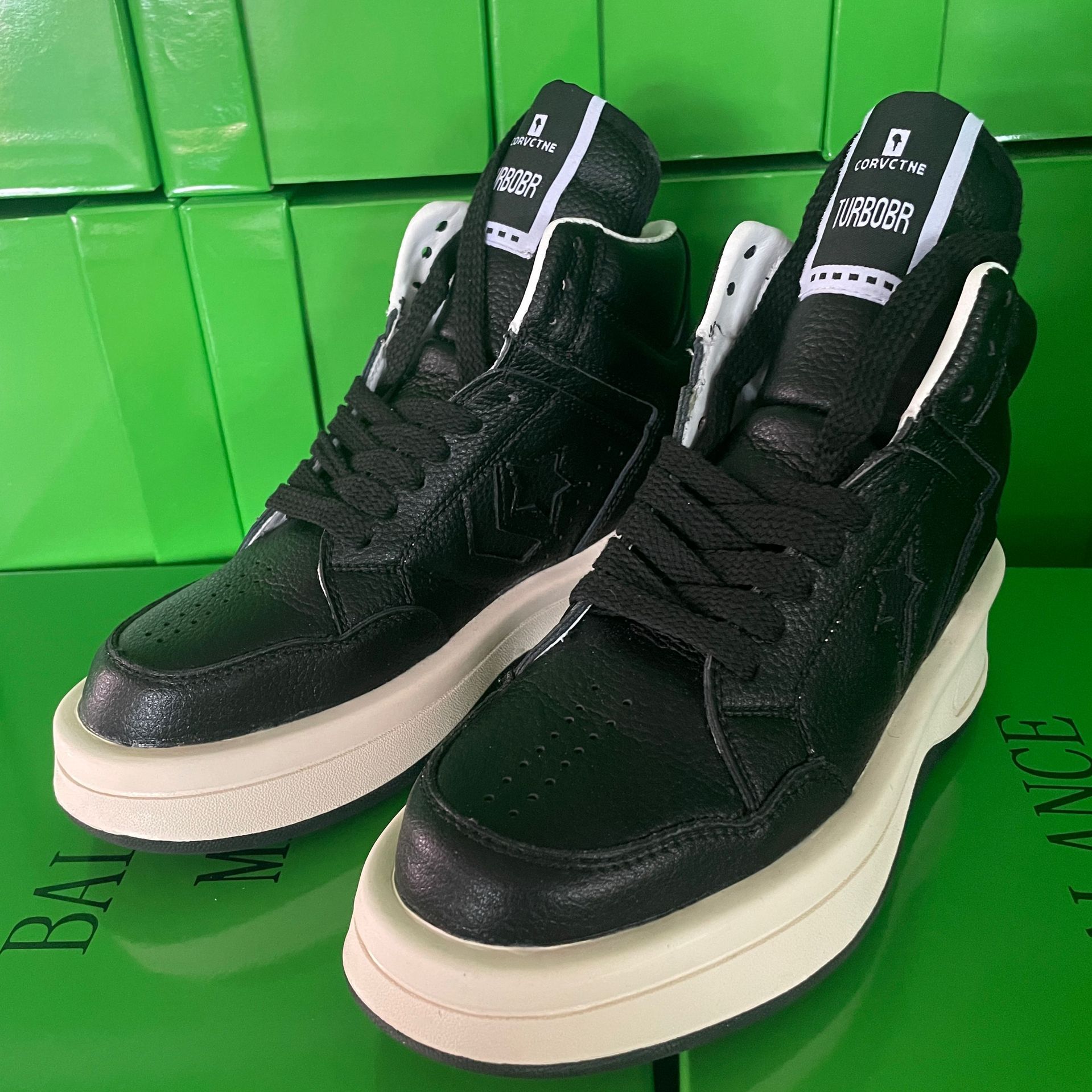 free shipping Fashionable minimalist high cut thick soled sneakers for couples spring autumn sports leisure shoes new