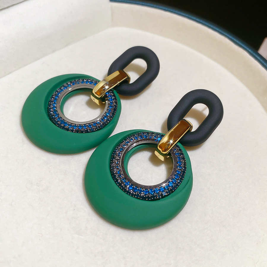 Silver Needle Inlaid Diamond Acrylic Round Pendant Vintage Simple Earrings Studs Light Luxury High-end Feel Ear Jewelry Wholesale - view 6
